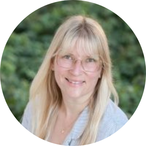 Alexa Hart, Women + Leadership Committee